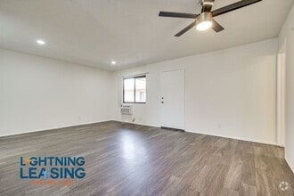 Building Photo - 5123 Klump Ave