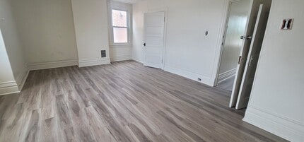Building Photo - 259 Atwood St