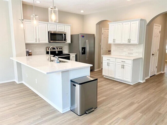 Building Photo - 9306 Brents Elm Dr