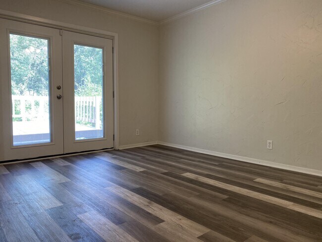 Foto del edificio - 10286 Dogwood Trail