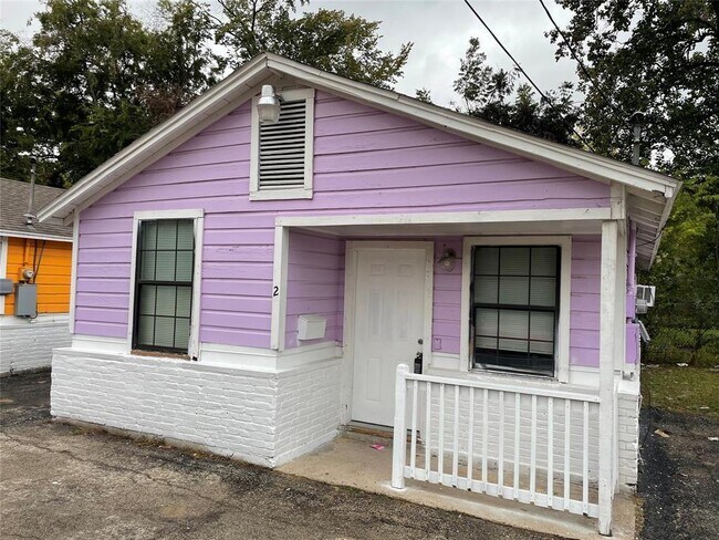 Building Photo - 5514 Marcus St