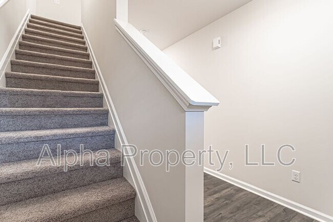 Foto del edificio - 27 Apricot Ln
