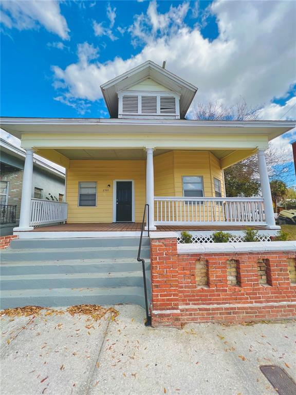 Foto principal - 2507 N Armenia Ave