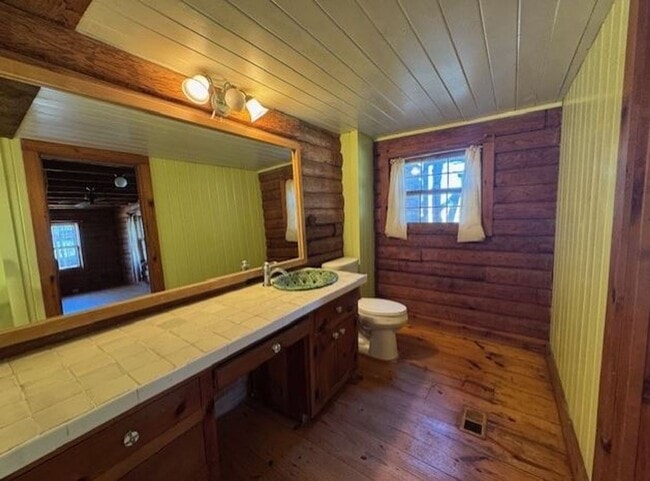 Foto del edificio - FOR LEASE!!!!!!!!!!