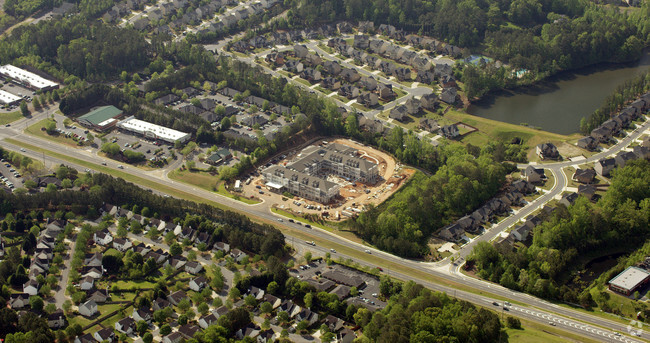 Aerial Photo - Merrill Gardens at Woodstock