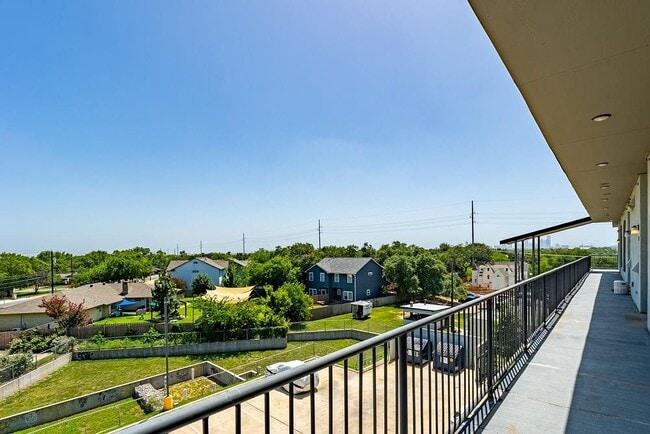 Building Photo - 4507 E Martin Luther King Jr Blvd