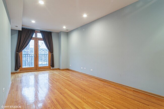 Foto del edificio - 2226 W Monroe St