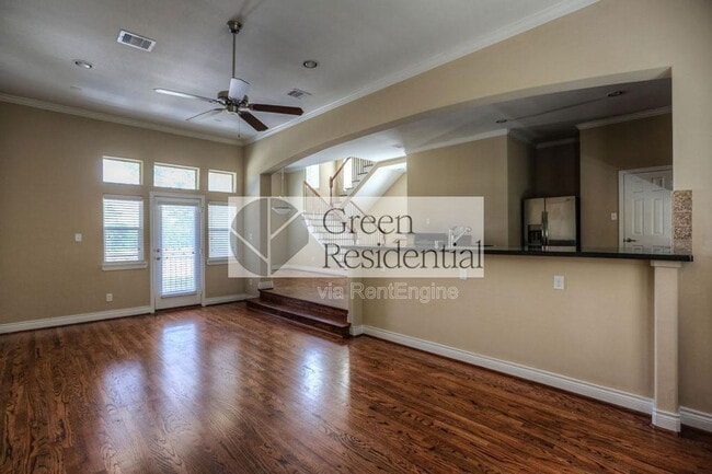 Foto del edificio - 940 W 26th St