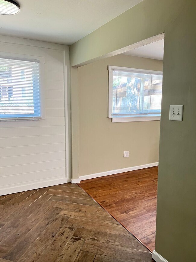 Foto del edificio - Inviting 1 bed/1bath in Benton Park West