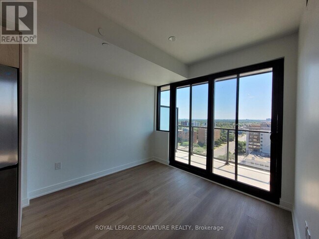 Building Photo - 3009 Novar Rd