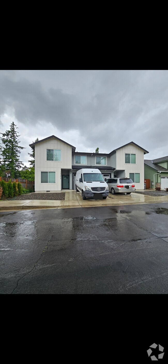 Building Photo - 18093 SE Madison Way