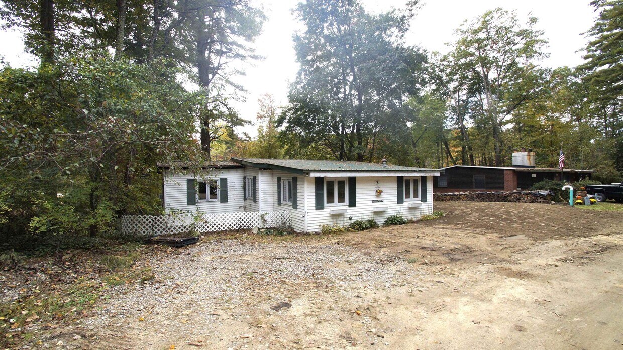 Primary Photo - 2 Showell Pond Ln