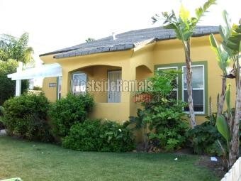 Foto principal - 3989 Beethoven St