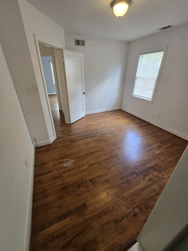 Foto del edificio - 329 E 63rd St