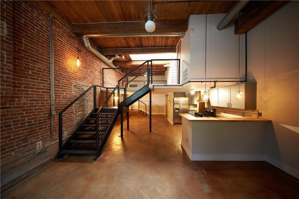 Foto principal - 644 Wells St SW