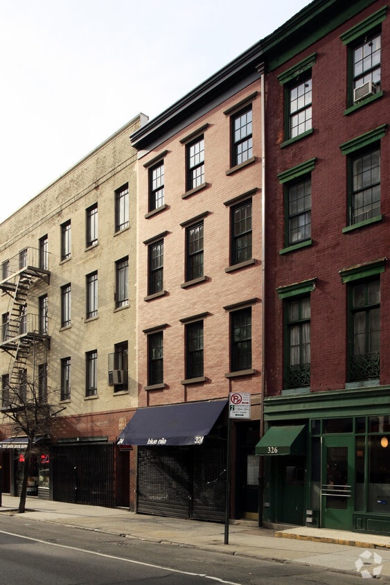 Building Photo - 324 Bleecker St