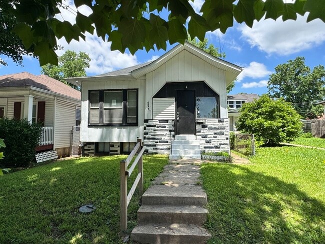 Building Photo - 6543 Etzel Ave