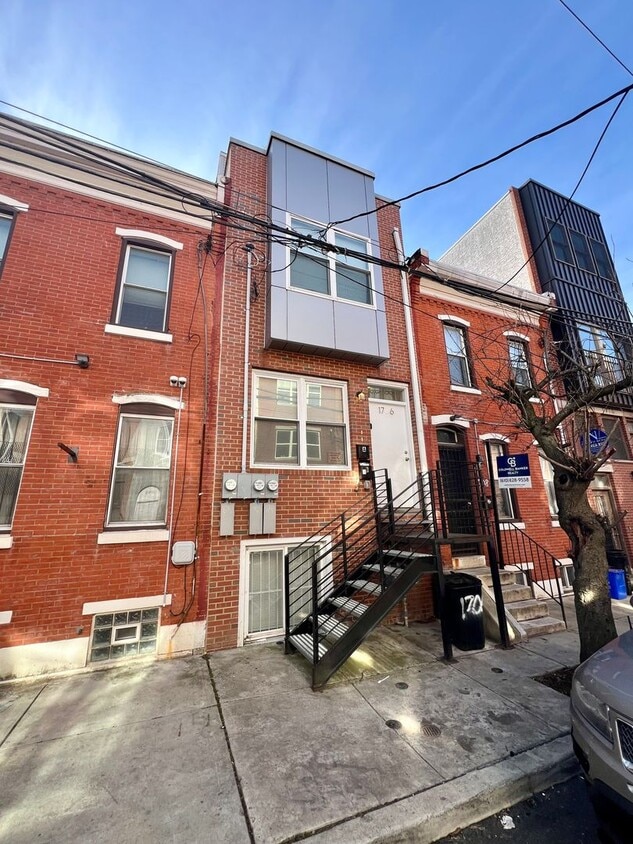 Photo - Arlington St 1706