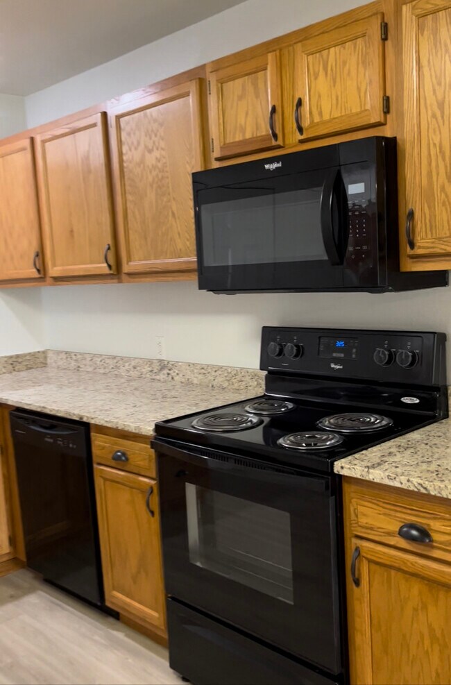 Foto del edificio - 1112 Shellie Ln