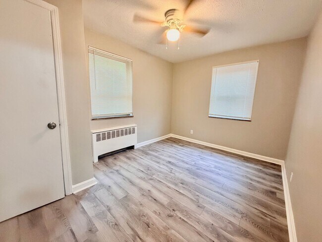 Building Photo - 3216 Gobel Ave