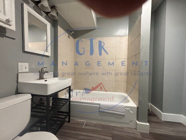 Foto del edificio - 5348 N 25th St