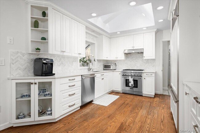 Foto del edificio - 9 Cherry Ln