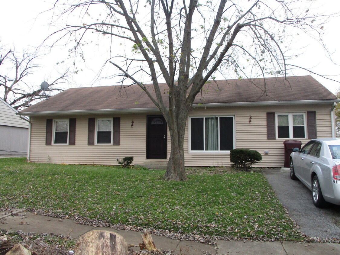 Foto principal - 22244 Peach Tree Ave