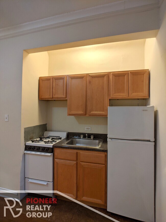 Foto del edificio - 4542 N Damen Ave