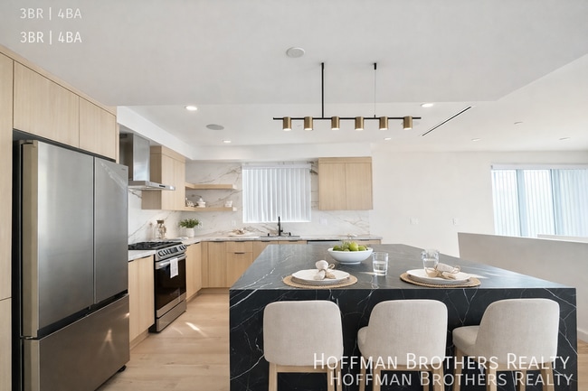 Building Photo - 1900 20th St