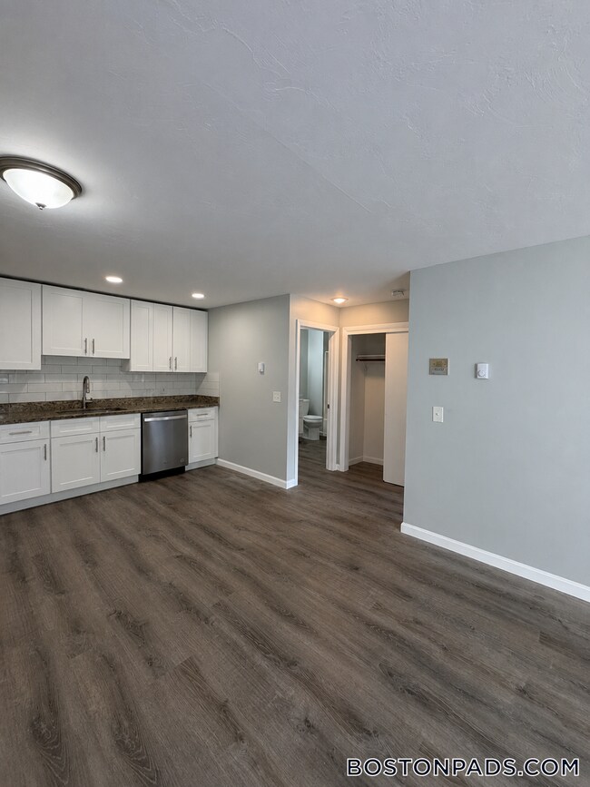 Foto del edificio - 433 Sunderland Rd