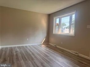 Building Photo - 212 California Trail