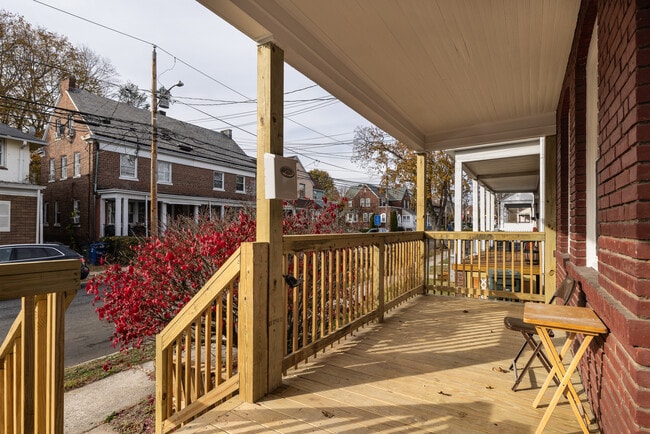 Foto del edificio - 400 East Ave