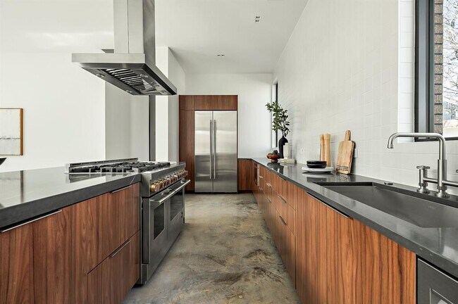 Foto del edificio - 2603 Little John Ln