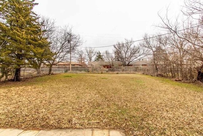 Foto del edificio - 2211 NW 26th St