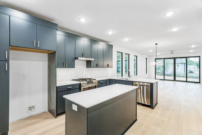 Foto del edificio - 808 Culpepper Ln