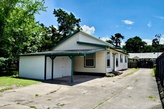 Building Photo - 2324 Peppermill Rd