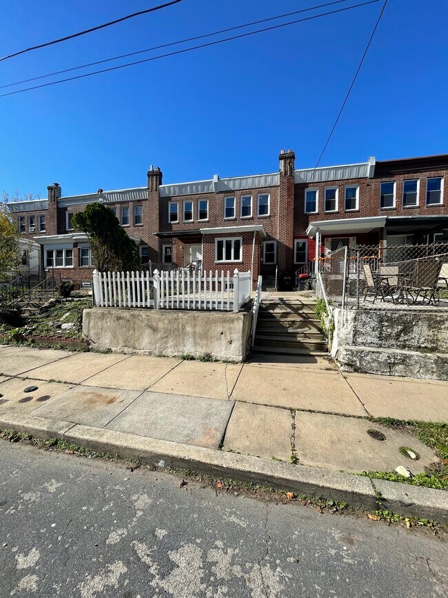 Building Photo - 8117 Suffolk Ave