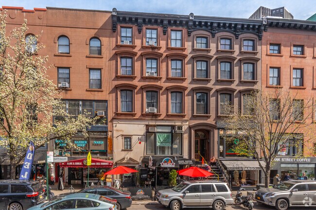 Building Photo - 143 Montague St