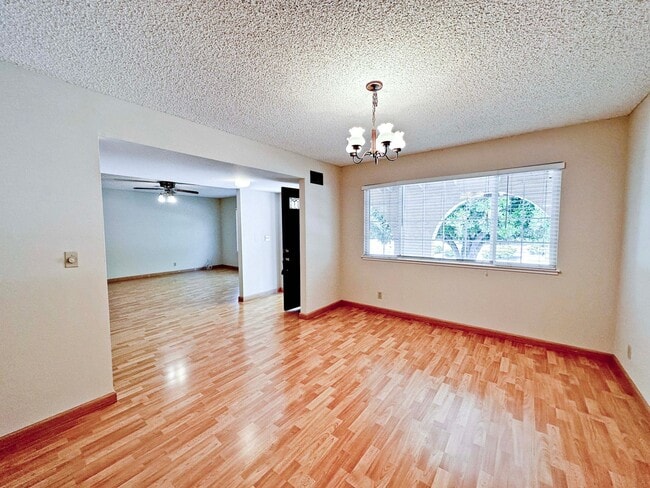 Building Photo - 1726 Aprilsong Ct