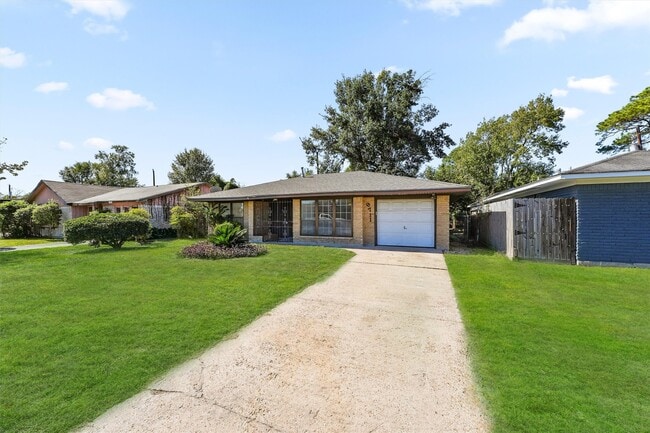 Building Photo - 9711 Bertwood St