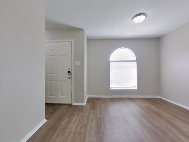 Foto del edificio - 2706 King James Ct