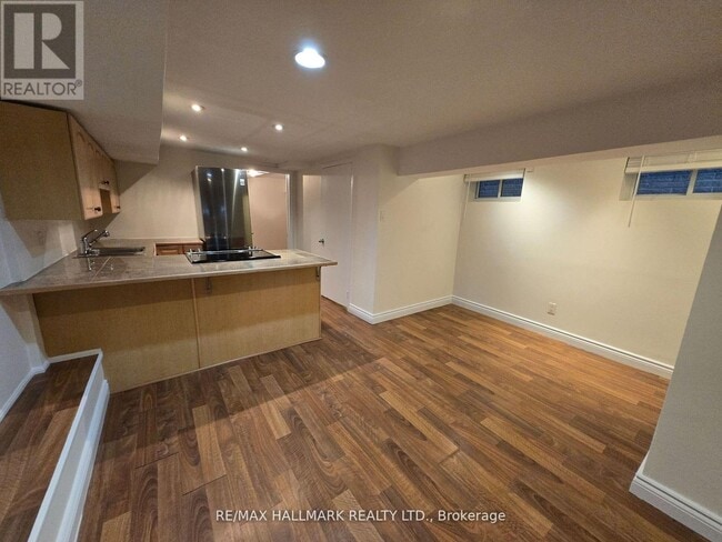 Building Photo - 94 Galt Ave