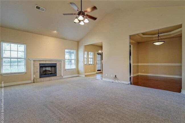 Foto del edificio - 3 Bedroom Home for Rent in Fayetteville!