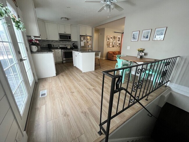 Building Photo - 1532 Merlin Way