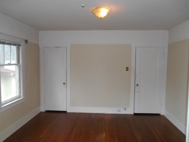 Building Photo - Downtown SR 1 bed/1 Bath
