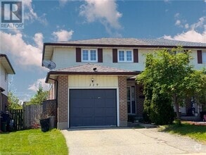 Building Photo - 119 Dinison Crescent