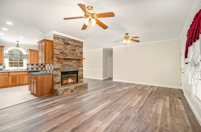 Building Photo - 8605 Haw River Rd
