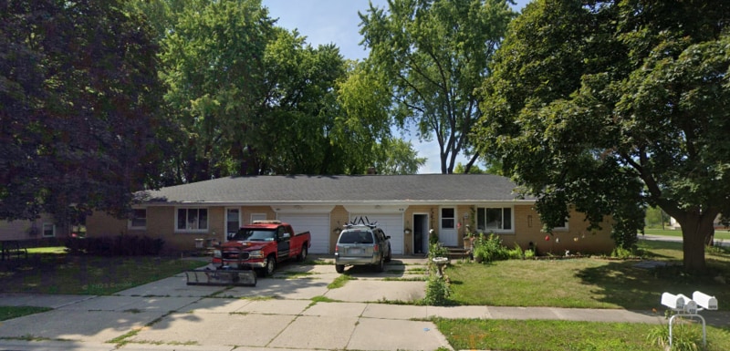 Building Photo - 406 N St Bernard Dr