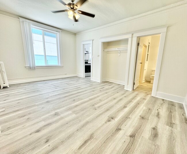 Building Photo - 341 S Alvarado St