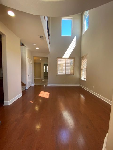 Foto del edificio - 1123 Montague Ln